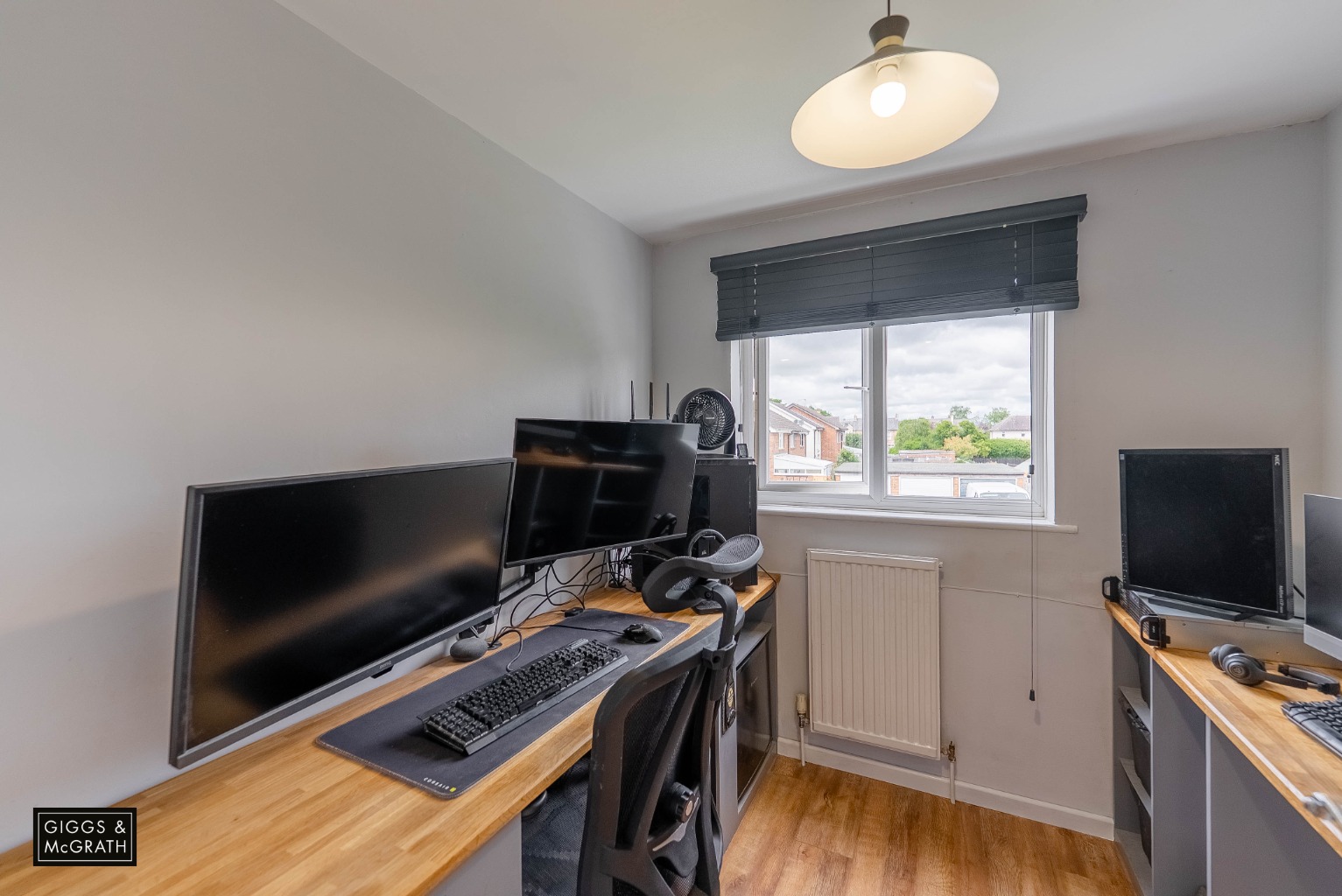 3 bed link detached house for sale in Somersham, Cambridgeshire  - Property Image 13