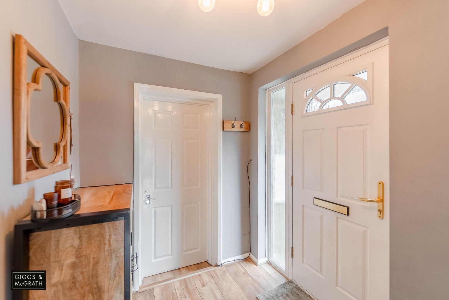 3 bed link detached house for sale in Somersham, Cambridgeshire  - Property Image 9