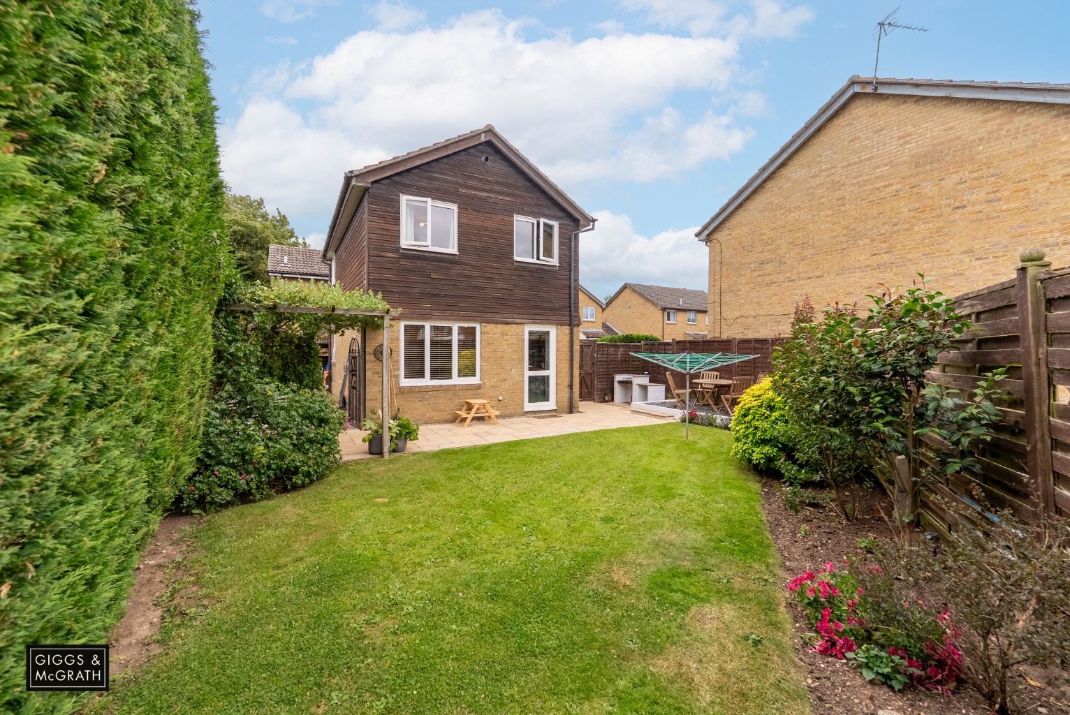 3 bed link detached house for sale in Somersham, Cambridgeshire  - Property Image 15