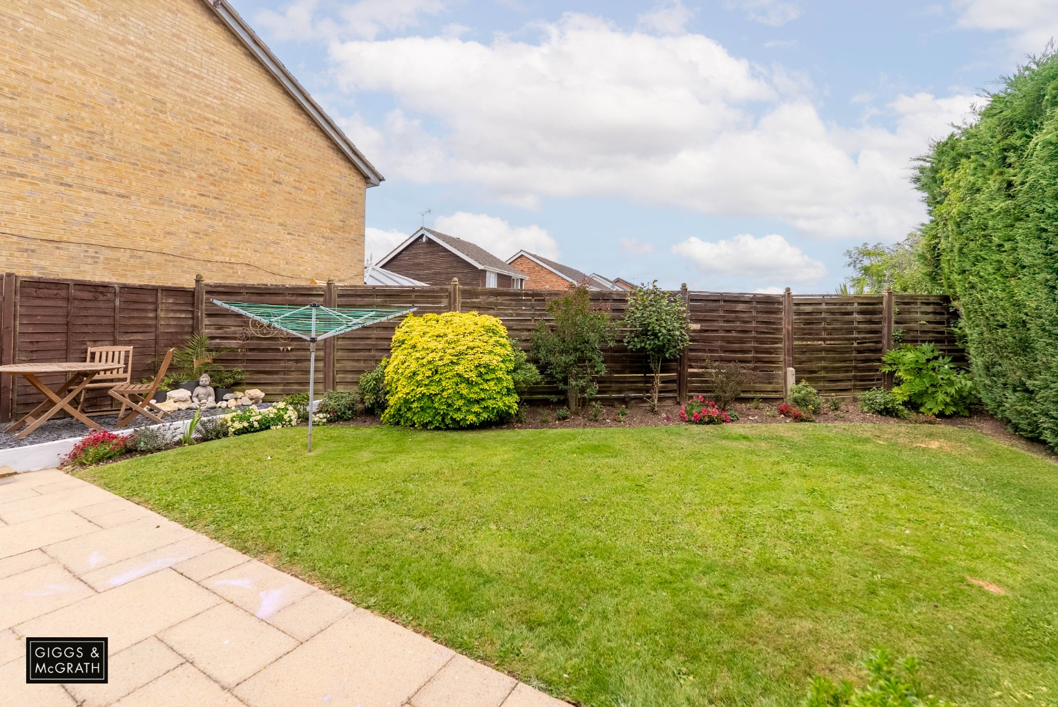 3 bed link detached house for sale in Somersham, Cambridgeshire  - Property Image 4