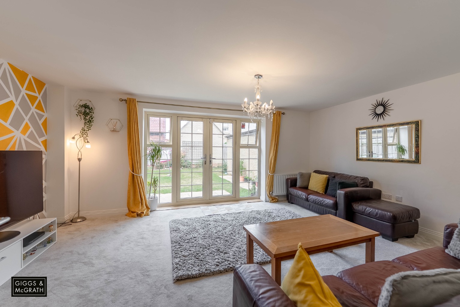 4 bed semi-detached house for sale in Brampton, Cambridgeshire  - Property Image 6