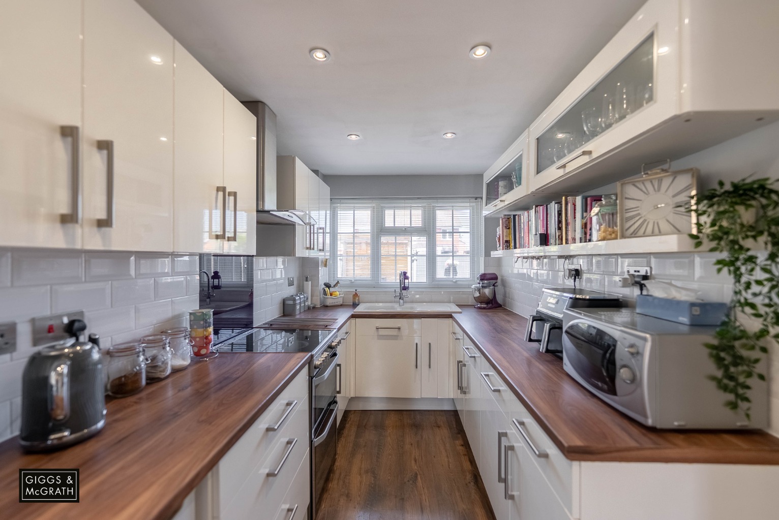 3 bed semi-detached house for sale in Sawtry, Cambridgeshire  - Property Image 3