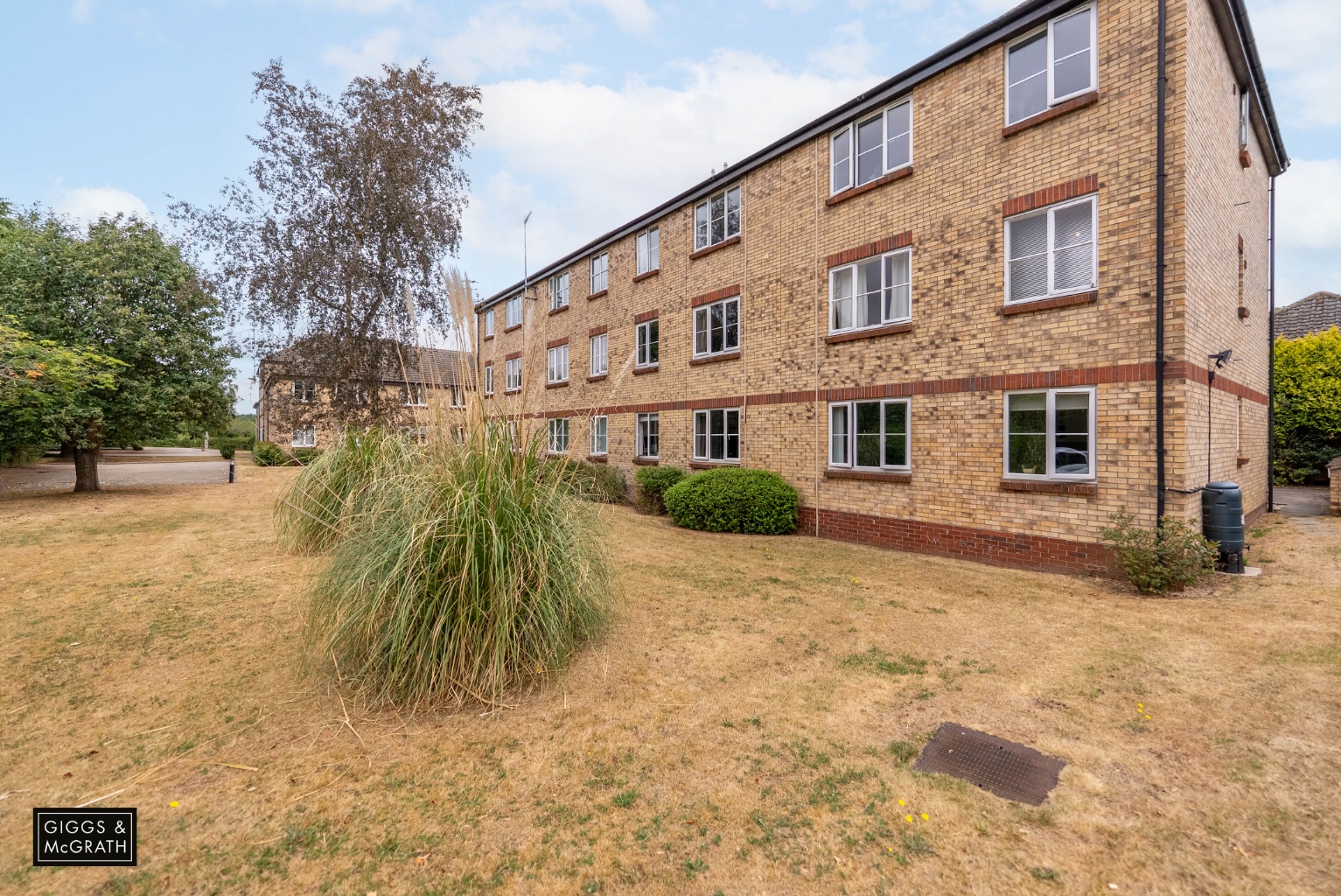 2 bed ground floor flat for sale in Limes Park Road, Cambridgeshire  - Property Image 10