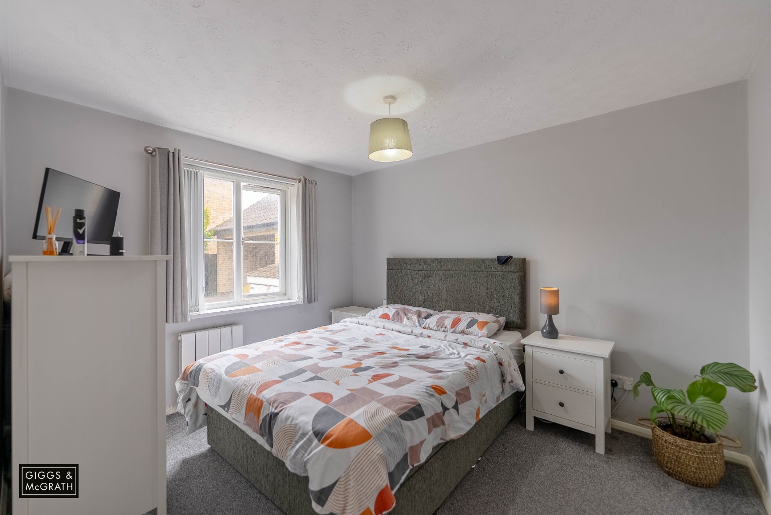 2 bed ground floor flat for sale in Limes Park Road, Cambridgeshire  - Property Image 4