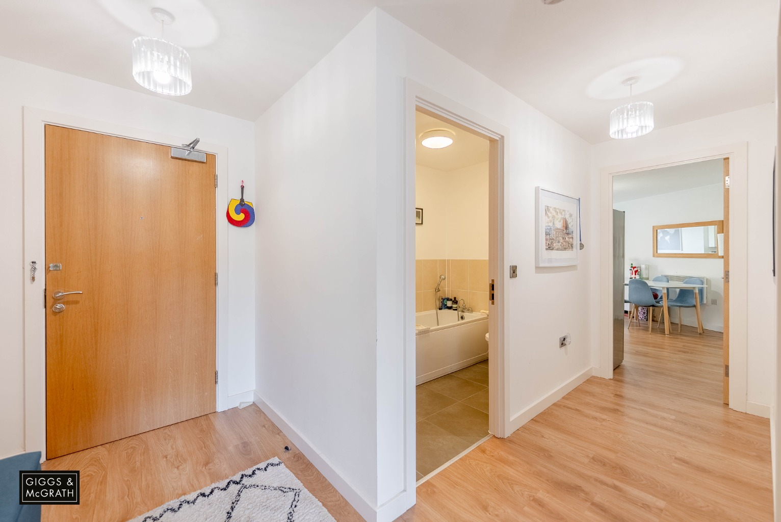 2 bed flat for sale in Princes Street, Cambridgeshire  - Property Image 7