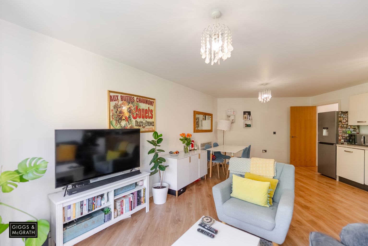 2 bed flat for sale in Princes Street, Cambridgeshire  - Property Image 5