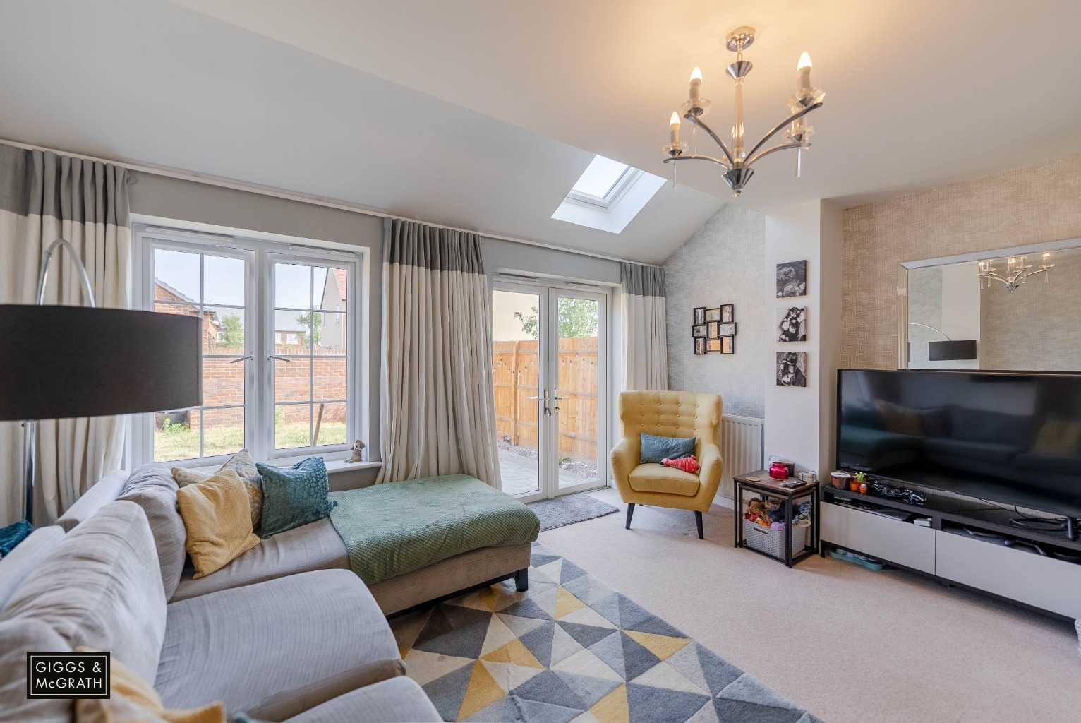 2 bed semi-detached house for sale in Brampton, Cambridgeshire  - Property Image 6