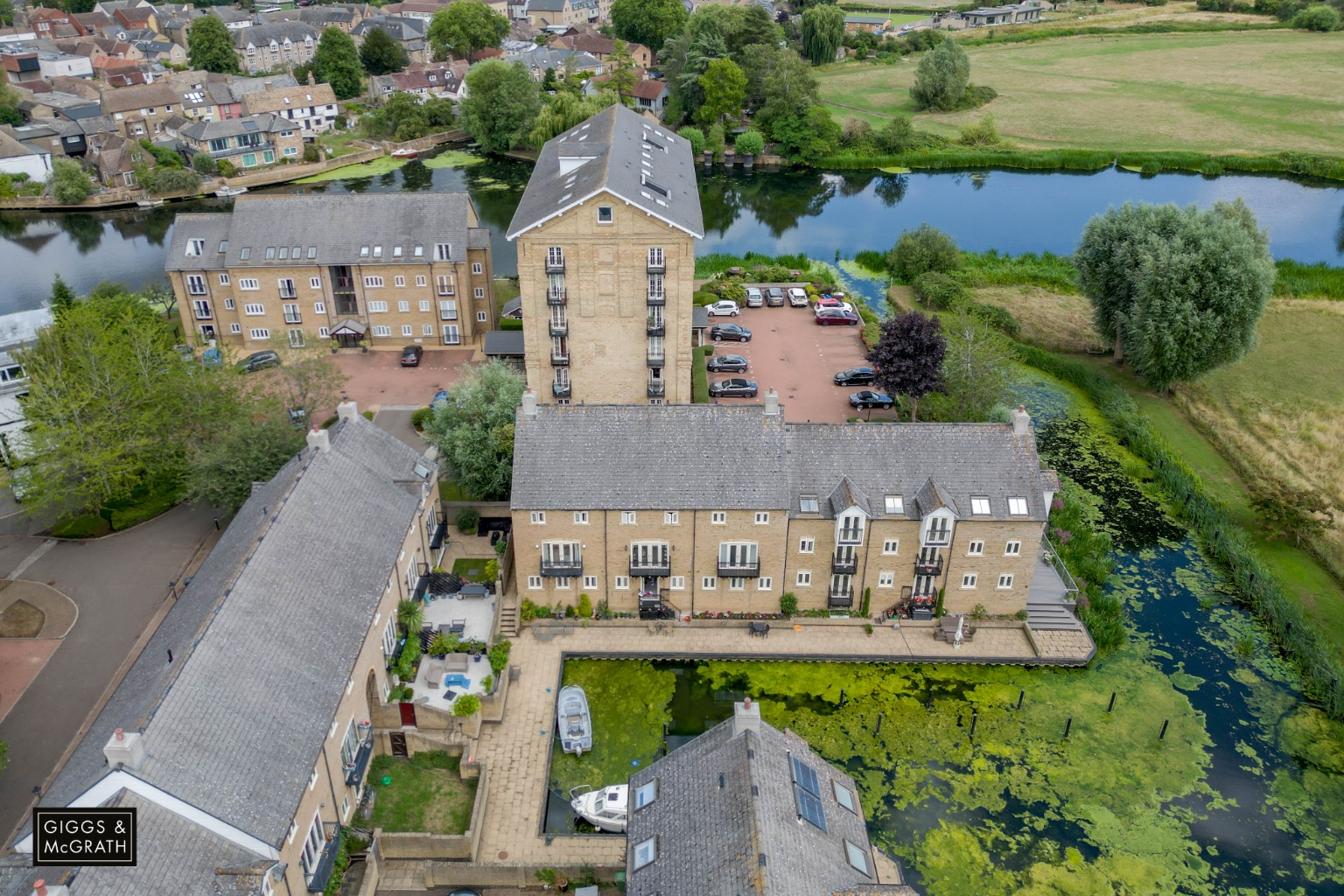 4 bed town house for sale in London Road, Cambridgeshire  - Property Image 10