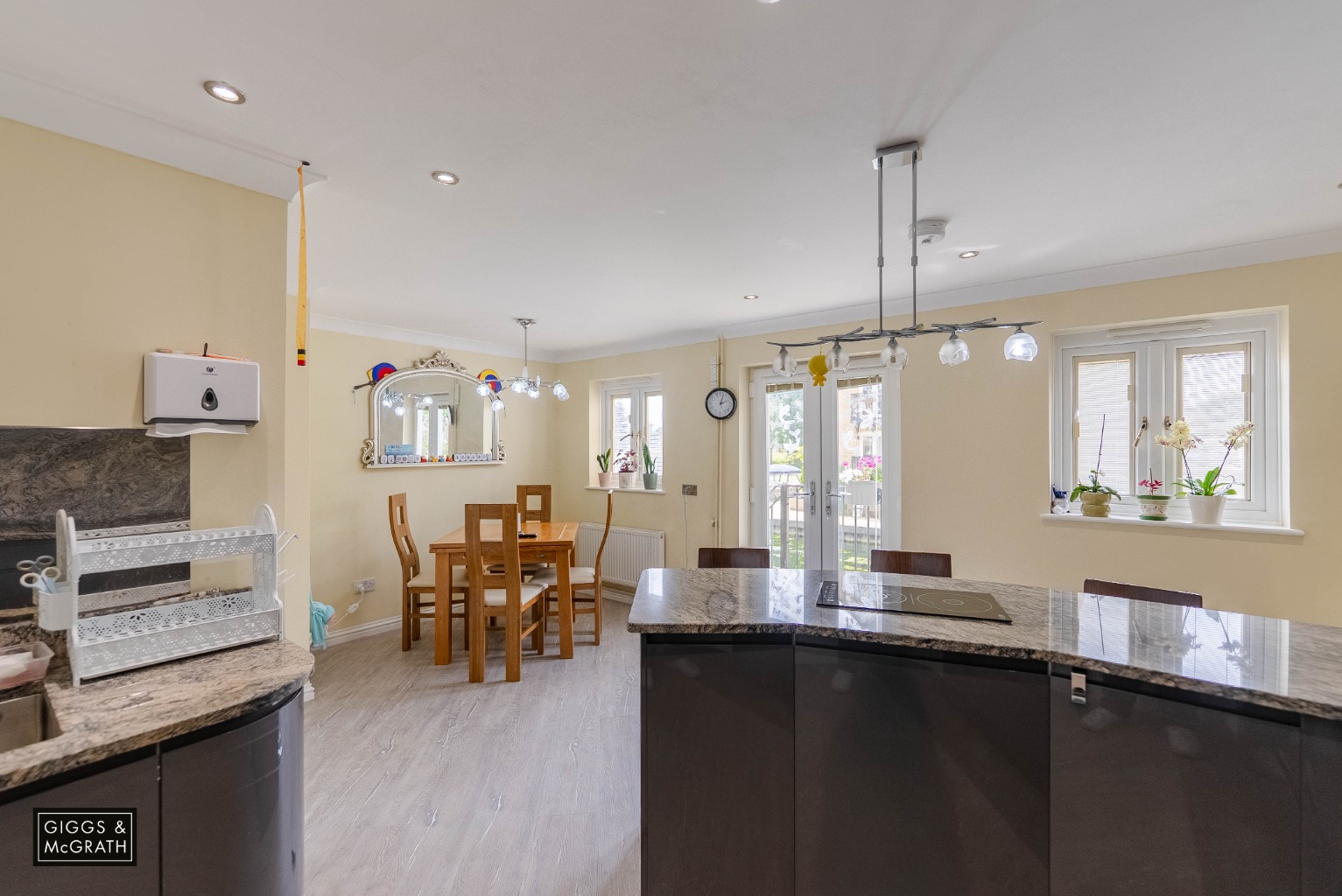4 bed town house for sale in London Road, Cambridgeshire  - Property Image 6