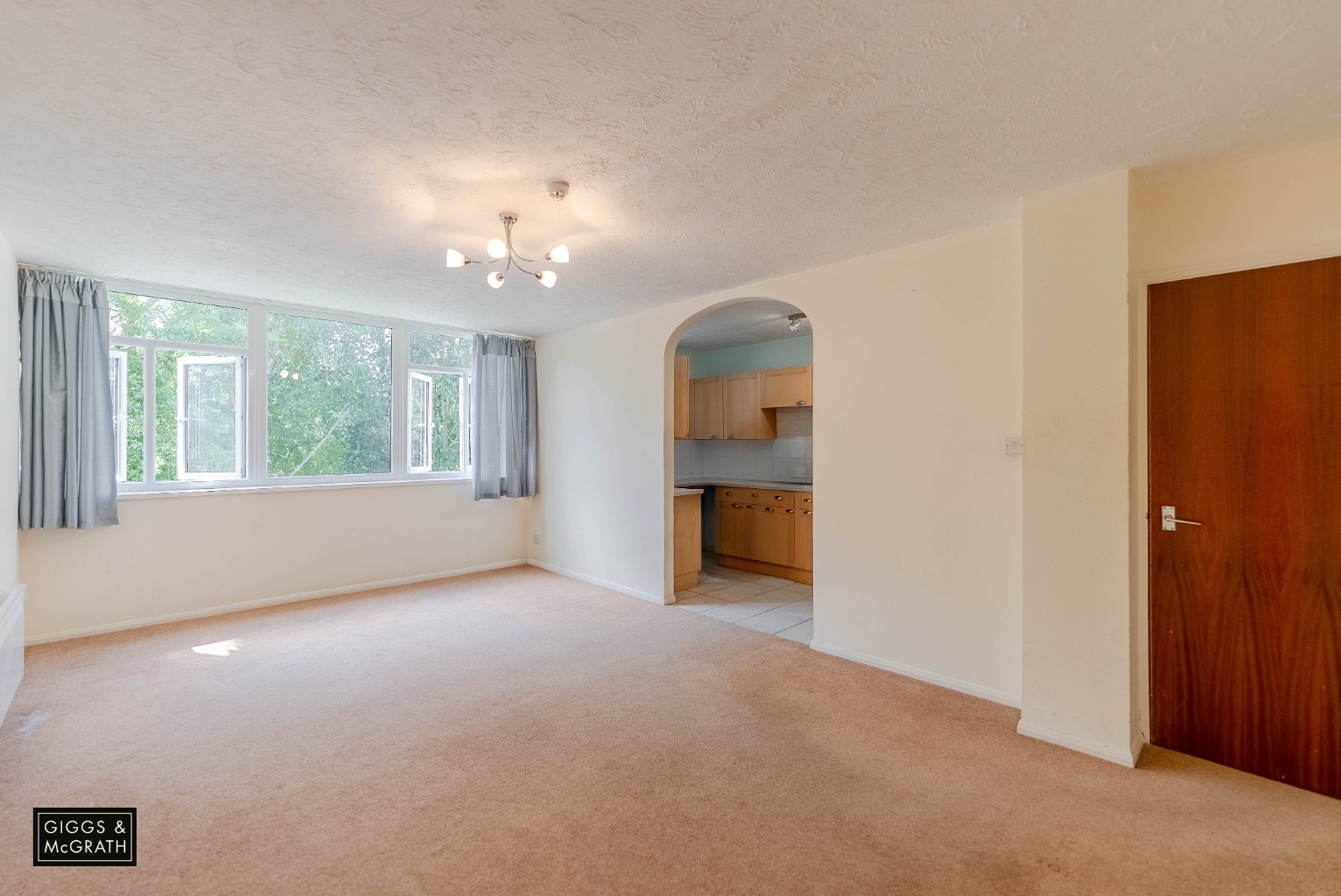 2 bed maisonette for sale in Grammar School Walk, Huntingdon  - Property Image 3