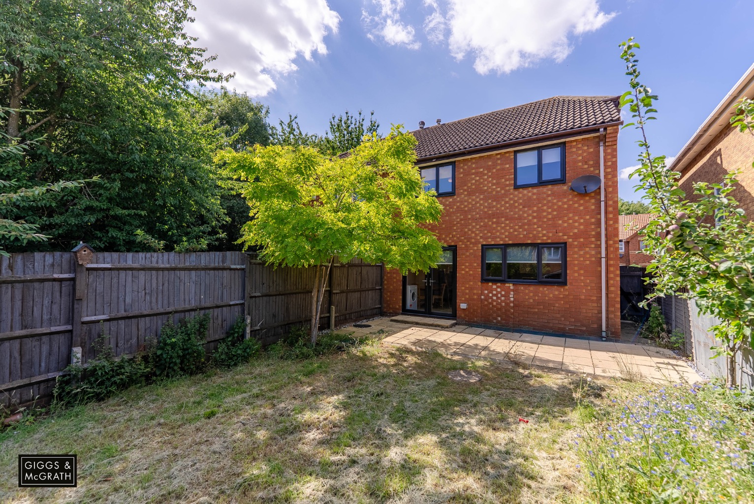 3 bed semi-detached house for sale in Stukeley Meadows, Cambridgeshire  - Property Image 15