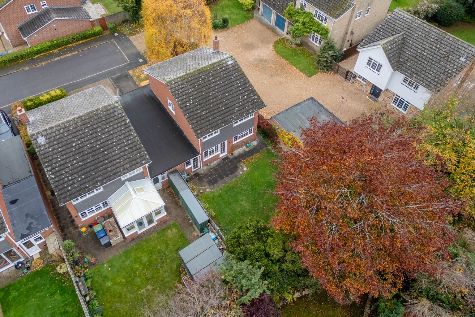 4 bed detached house for sale in Chequers Croft, Cambridgeshire  - Property Image 4