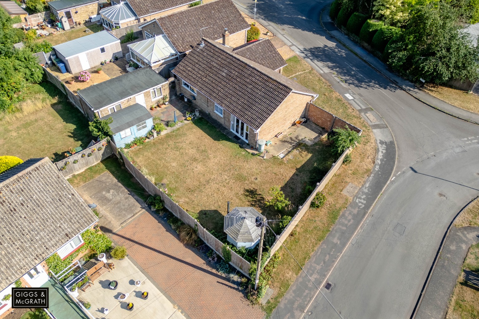 3 bed detached bungalow for sale in Needingworth, Cambridgeshire  - Property Image 2