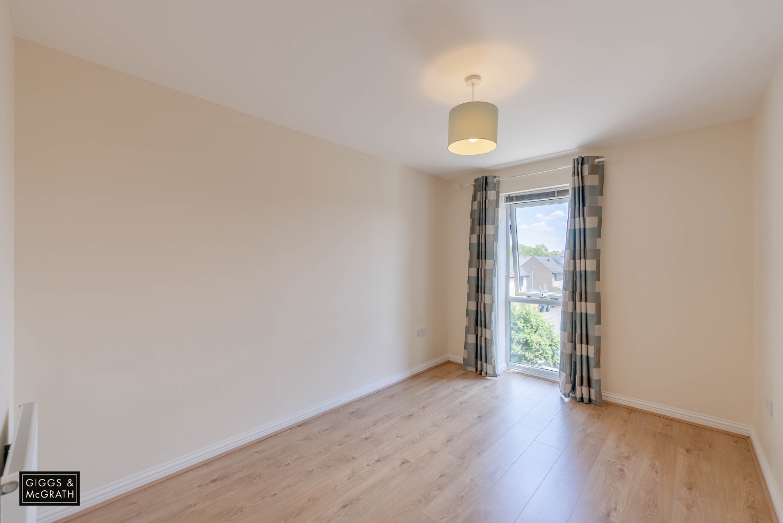 2 bed flat for sale in Dunnock Way, St. Ives 10
