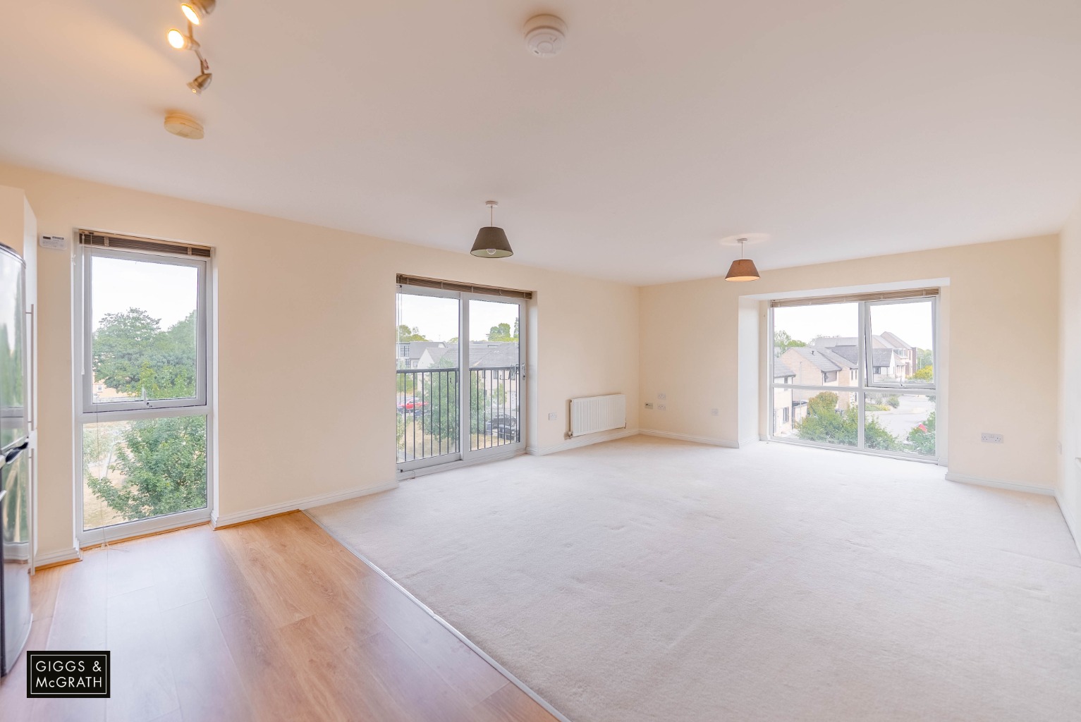 2 bed flat for sale in Dunnock Way, St. Ives 5