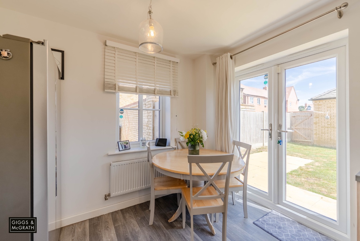 2 bed end of terrace house for sale in Fenstanton, Cambridgeshire  - Property Image 5