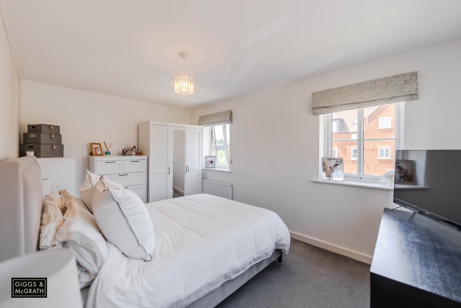 2 bed end of terrace house for sale in Fenstanton, Cambridgeshire  - Property Image 9