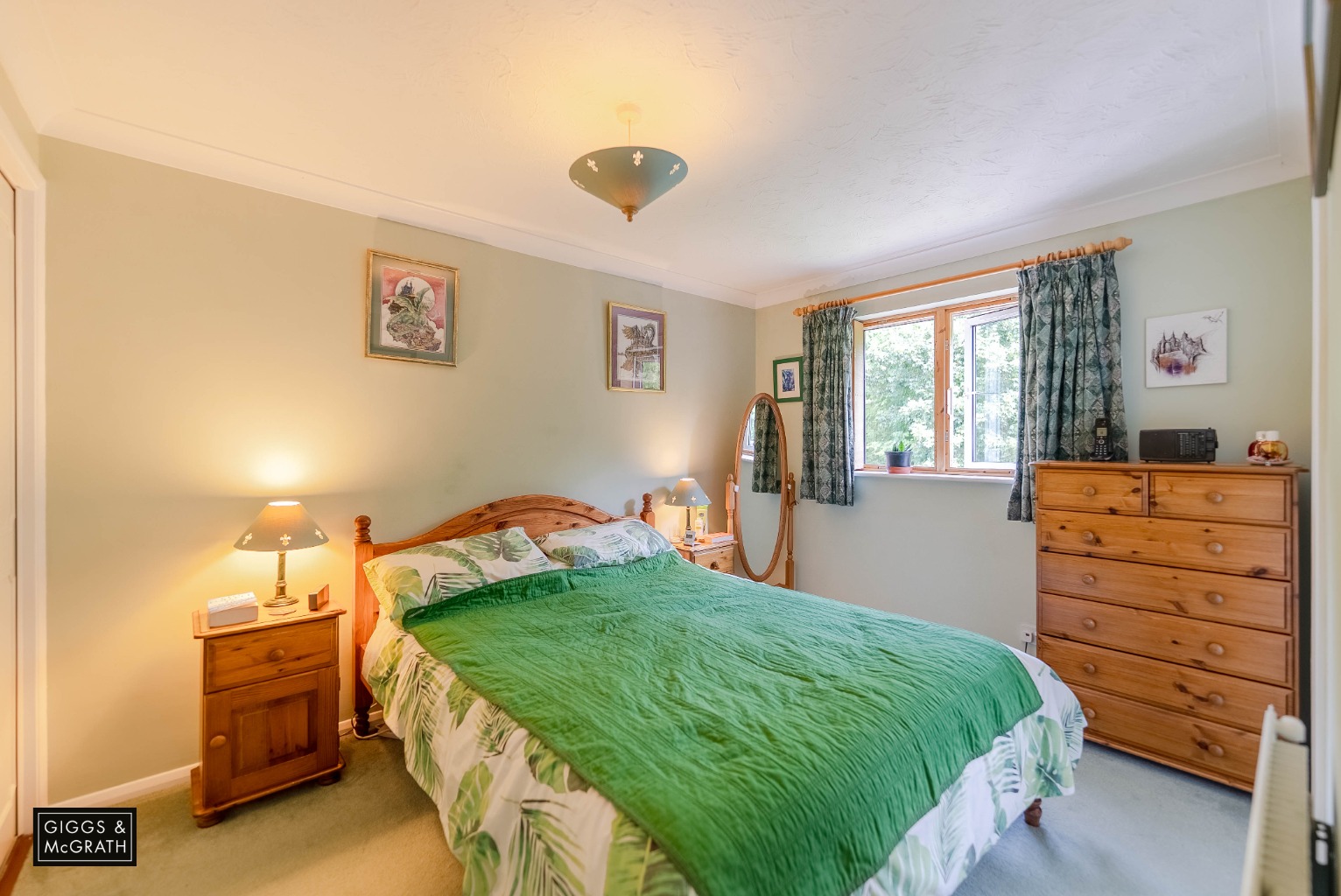 4 bed detached house for sale in Papworth Everard, Cambridgeshire  - Property Image 9