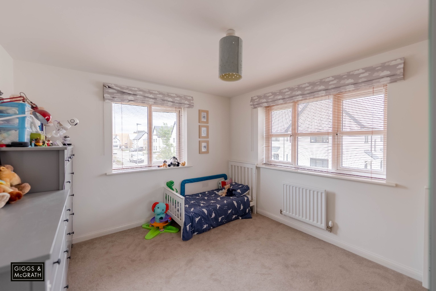 3 bed detached house for sale in Peacock Drive, Huntingdon 9