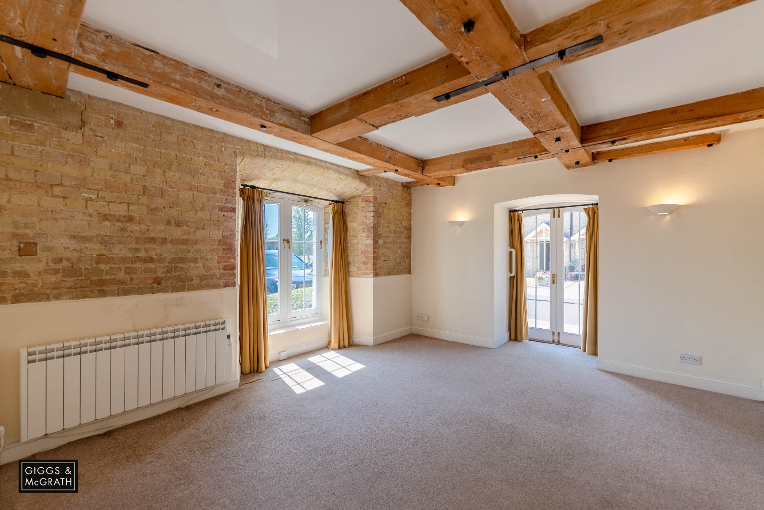 3 bed ground floor flat for sale in The Old Mill, St. Ives 1