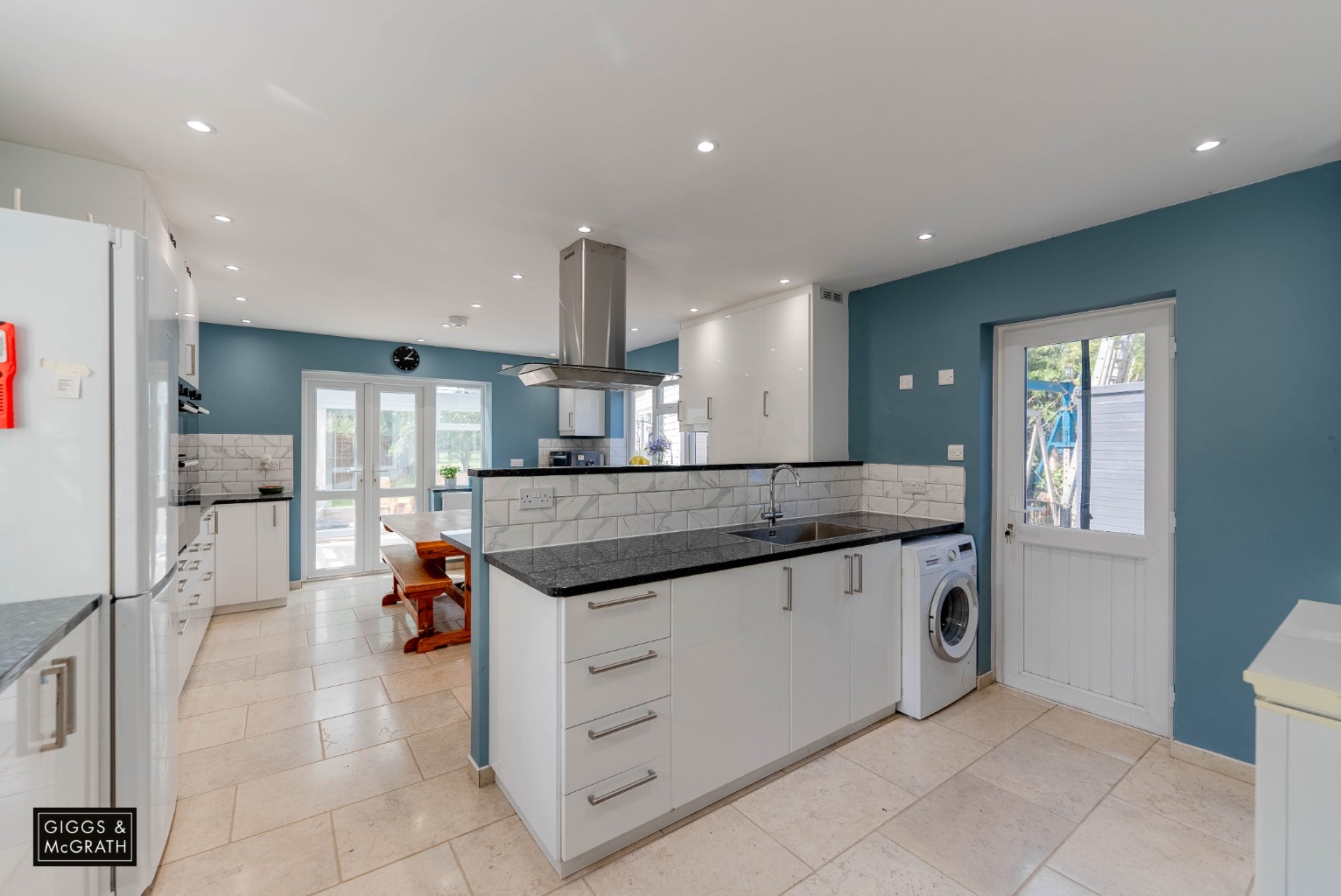 5 bed semi-detached house for sale in Parkhall Road, Huntingdon 5