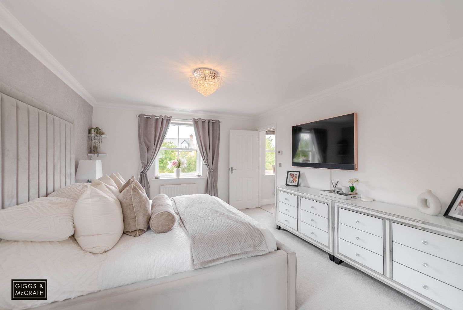 5 bed detached house for sale in Alconbury Weald, Cambridgeshire  - Property Image 12