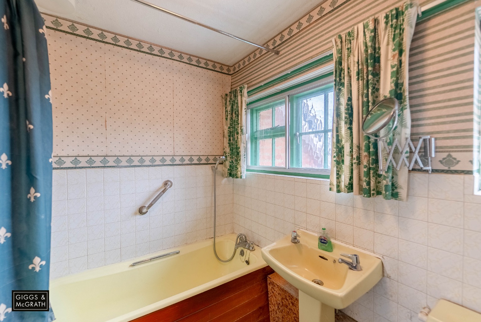 5 bed detached house for sale in Chapel Close, Huntingdon 19