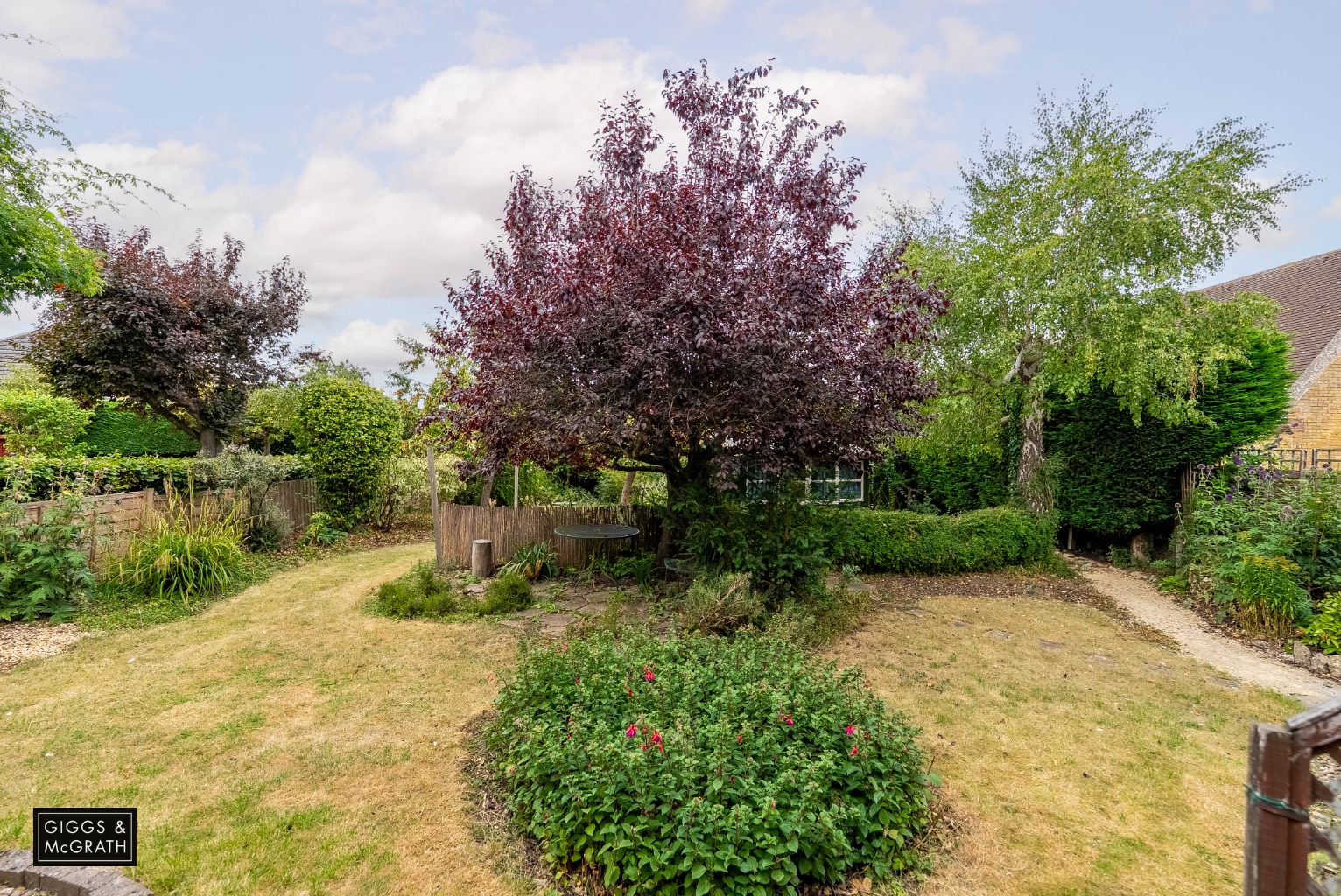 5 bed detached house for sale in Chapel Close, Huntingdon 10