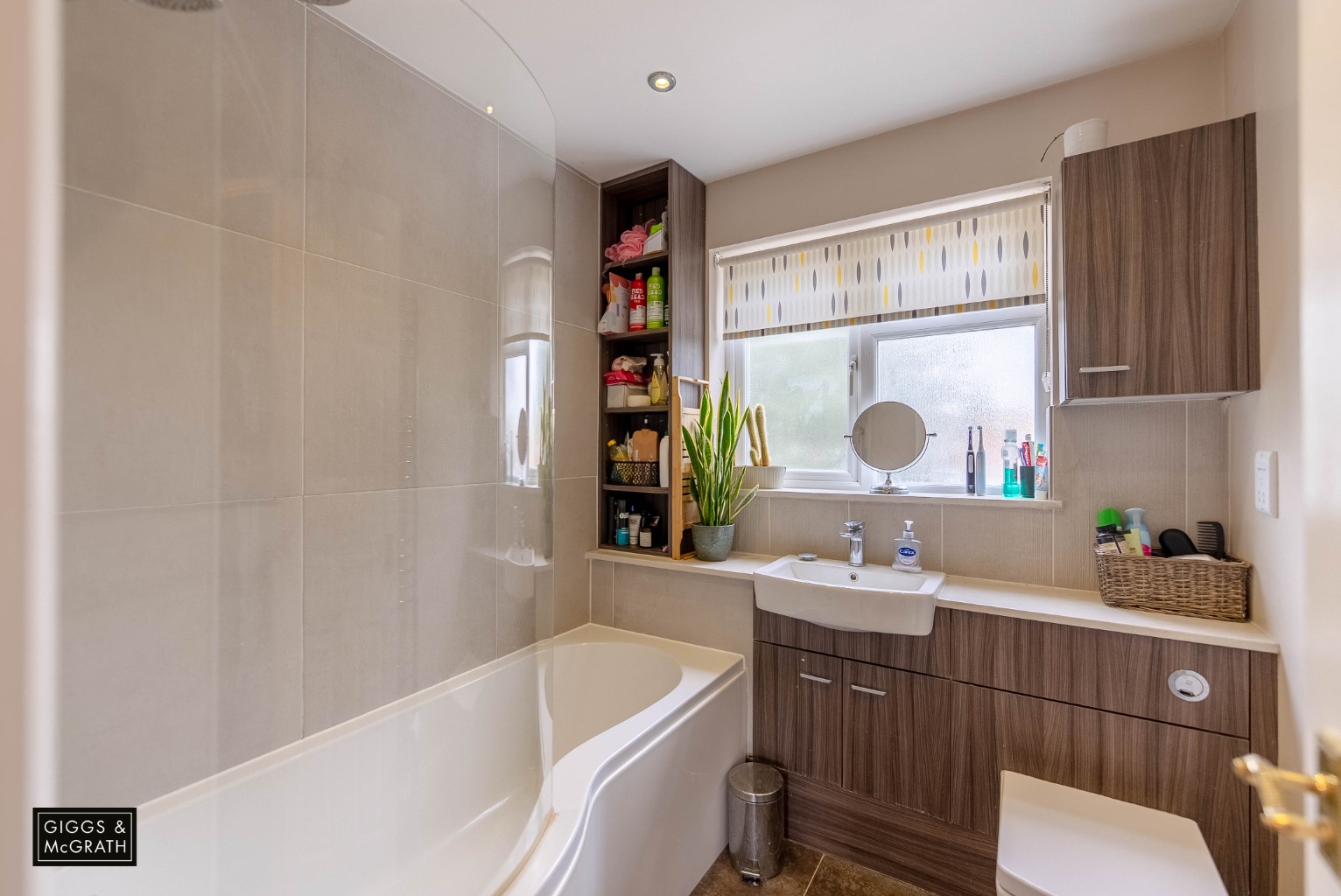3 bed link detached house for sale in Somersham, Cambridgeshire  - Property Image 13