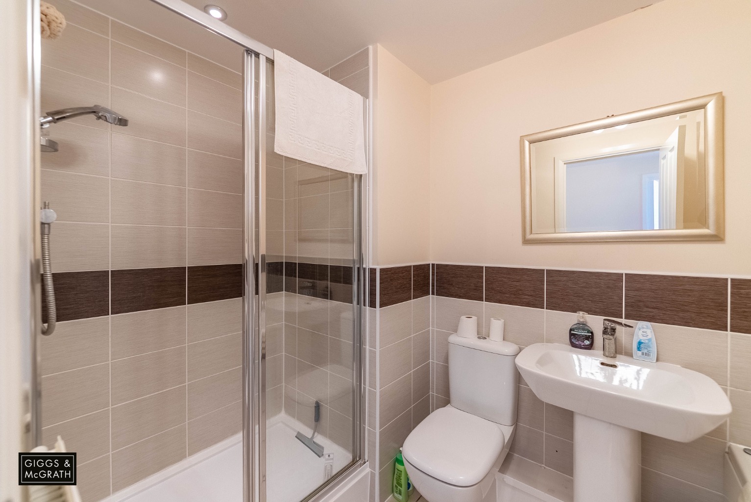 4 bed detached house for sale in Papworth Everard, Cambridgeshire  - Property Image 17