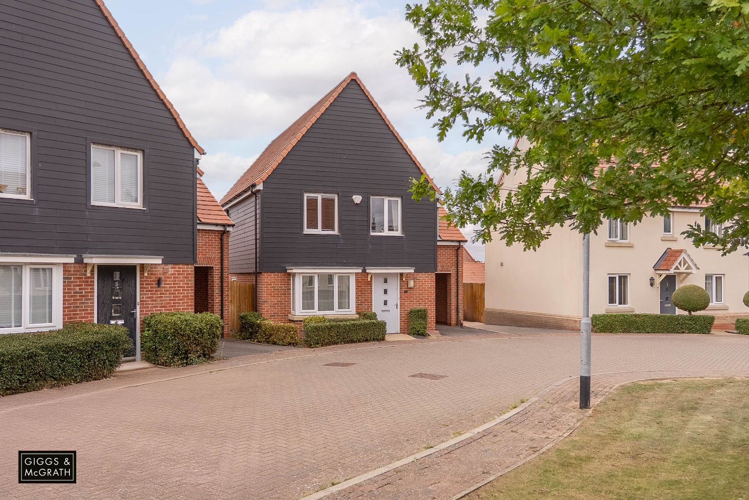 4 bed detached house for sale in Papworth Everard, Cambridgeshire  - Property Image 1