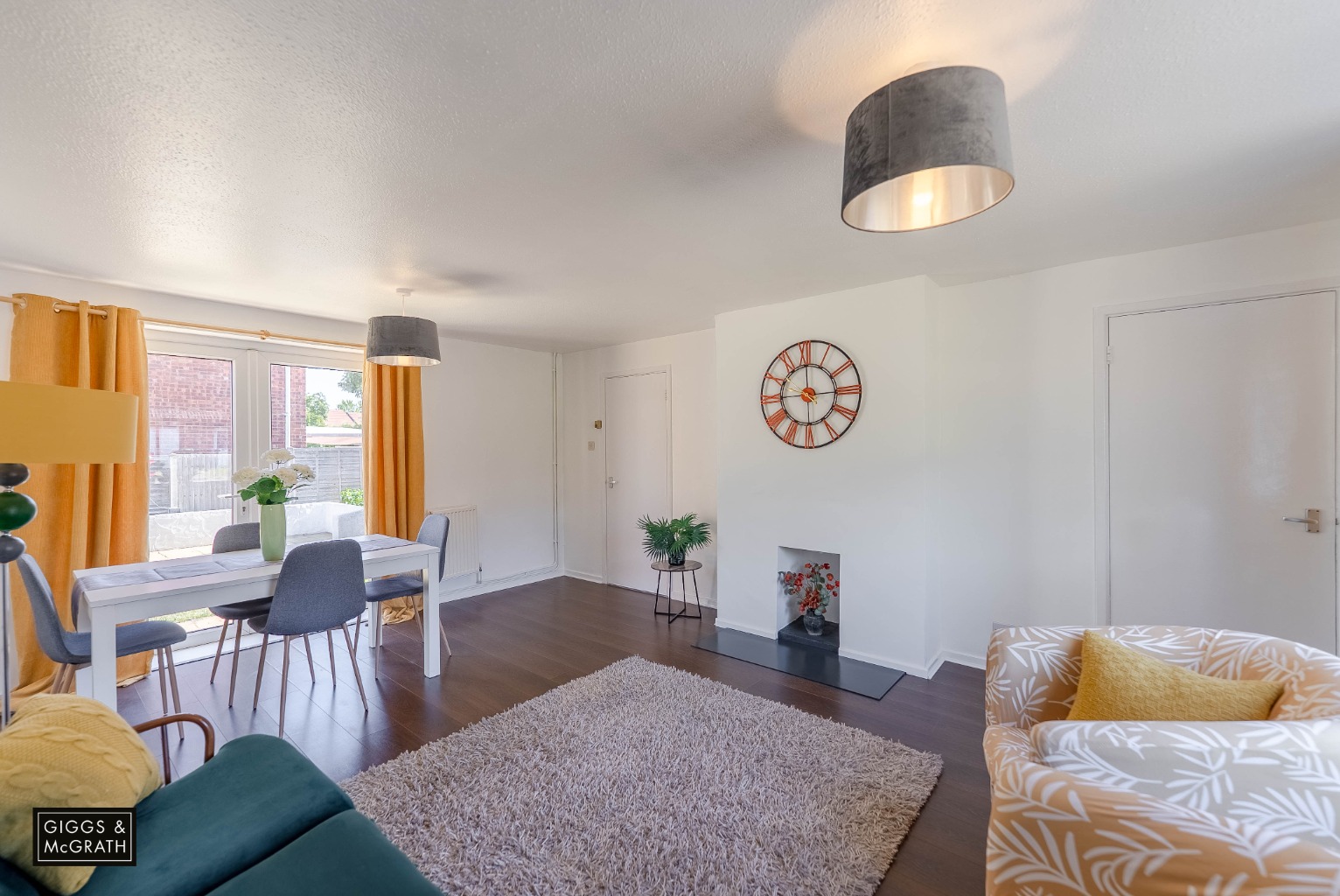 3 bed end of terrace house for sale in Wyton, Cambridgeshire  - Property Image 2
