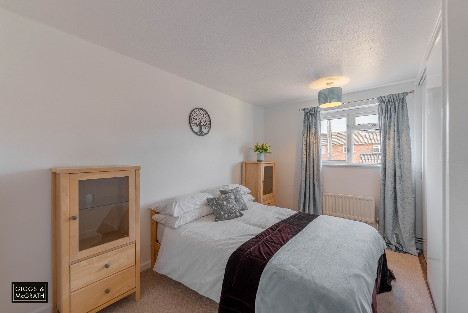 3 bed end of terrace house for sale in Wyton, Cambridgeshire  - Property Image 12