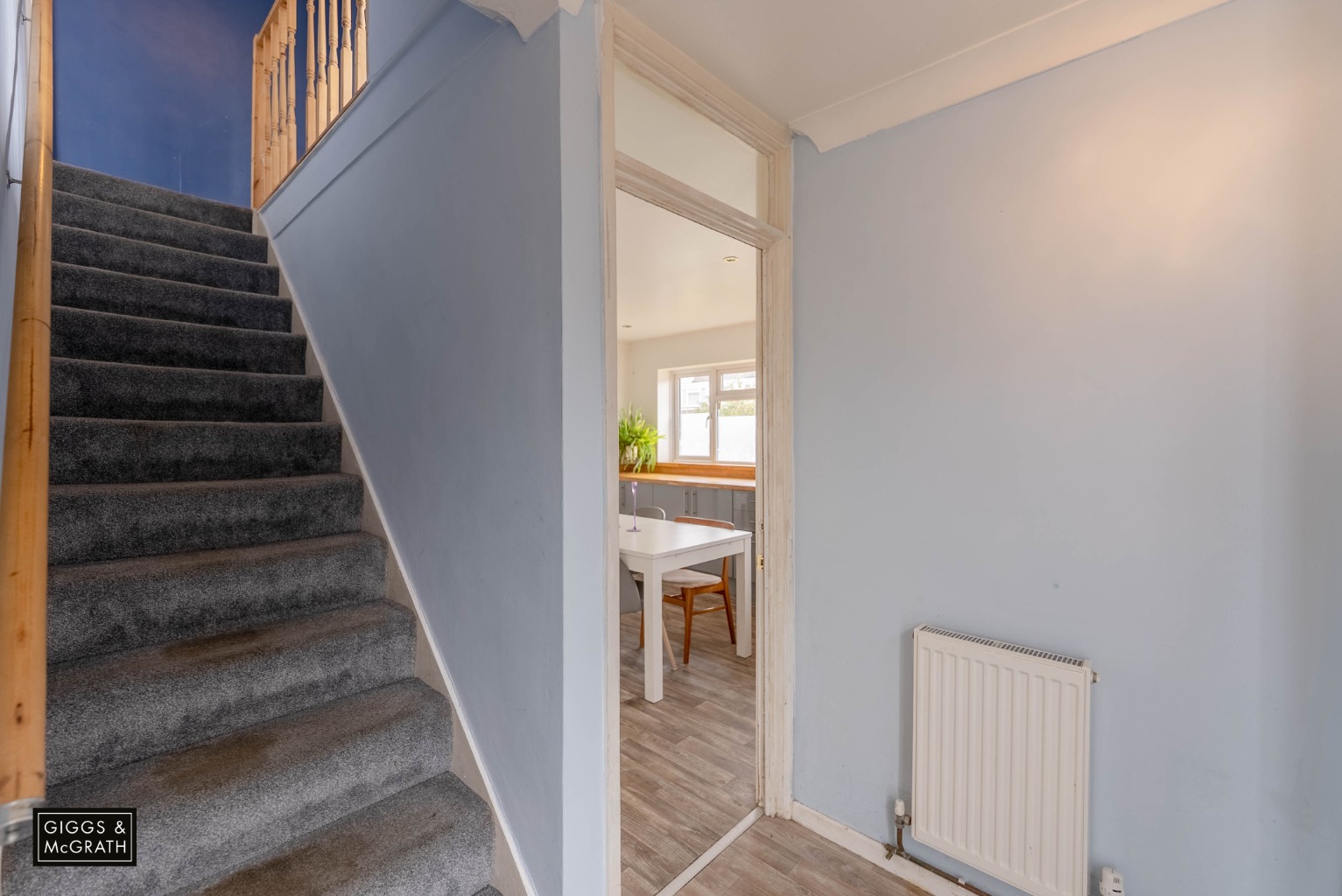 3 bed semi-detached house for sale in The Furlongs, Cambridgeshire  - Property Image 6