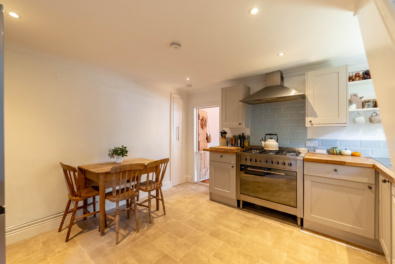 2 bed end of terrace house for sale in High Street, Cambridgeshire 7