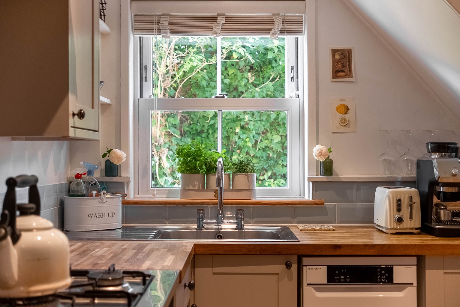 2 bed end of terrace house for sale in High Street, Cambridgeshire 9