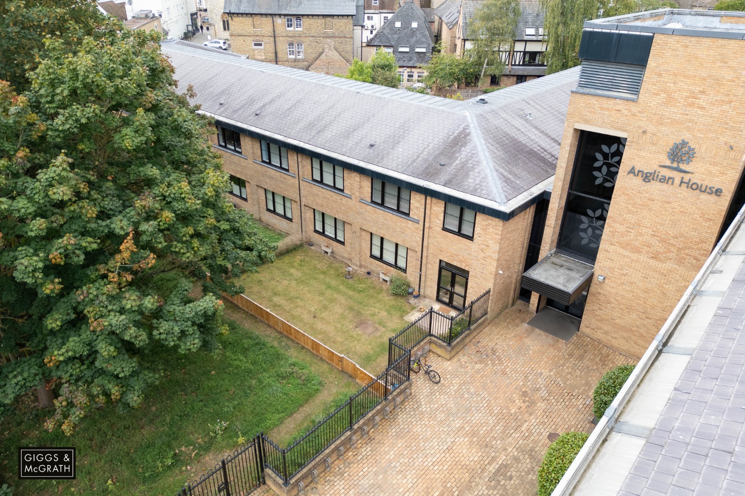 1 bed flat for sale in Ambury Road South, Huntingdon - Property Image 1