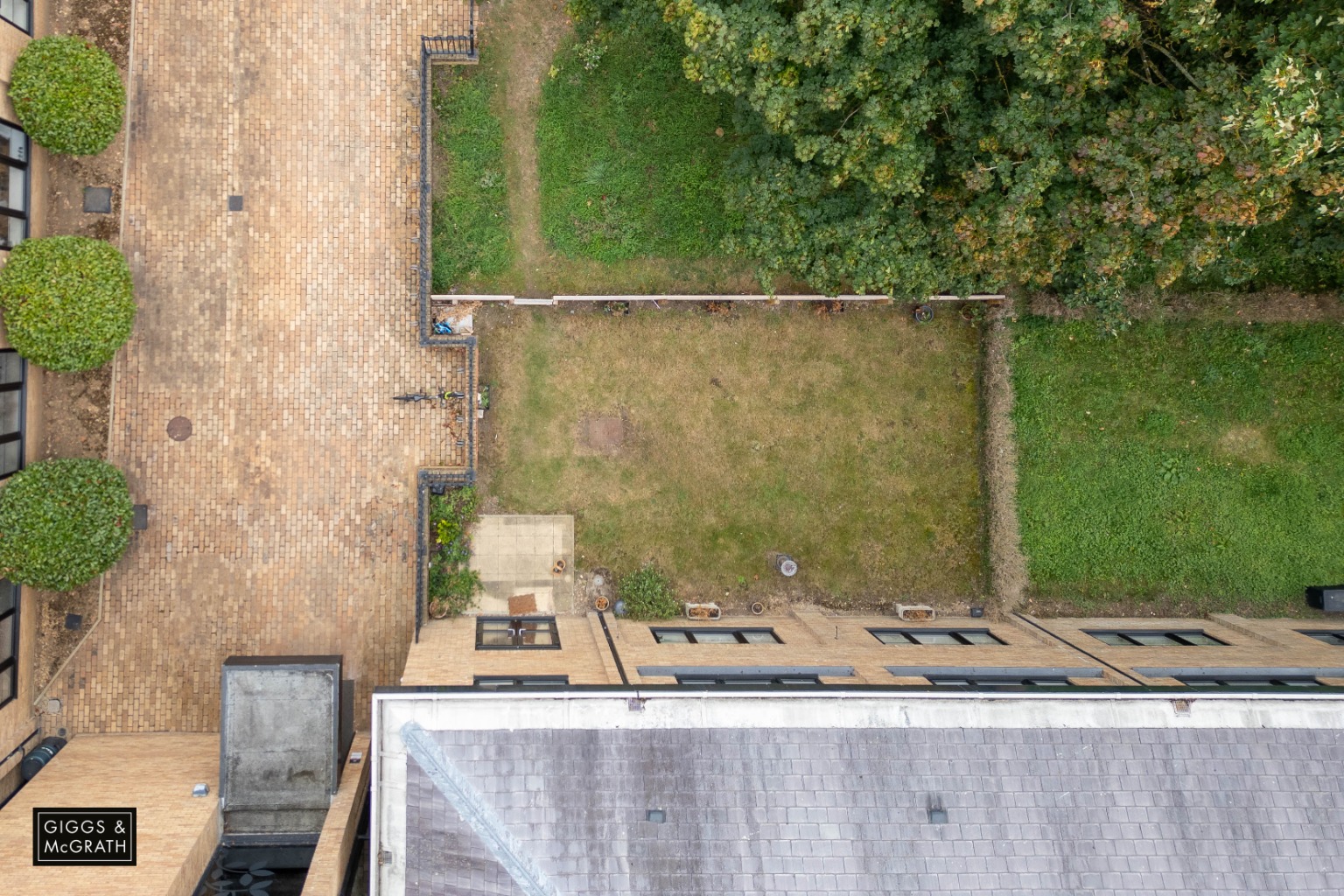 1 bed flat for sale in Ambury Road South, Huntingdon 2