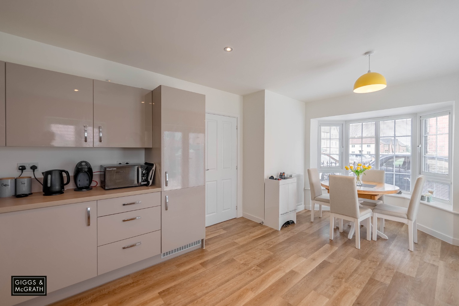 3 bed detached house for sale in Walston Way, Huntingdon 5