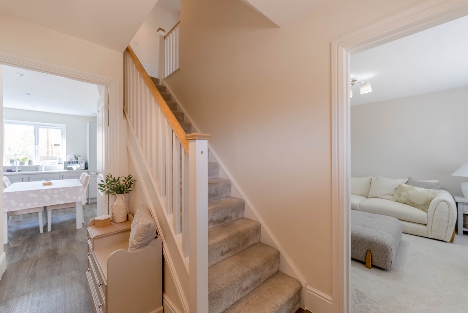 4 bed detached house for sale in Peccle Close, Huntingdon  - Property Image 8