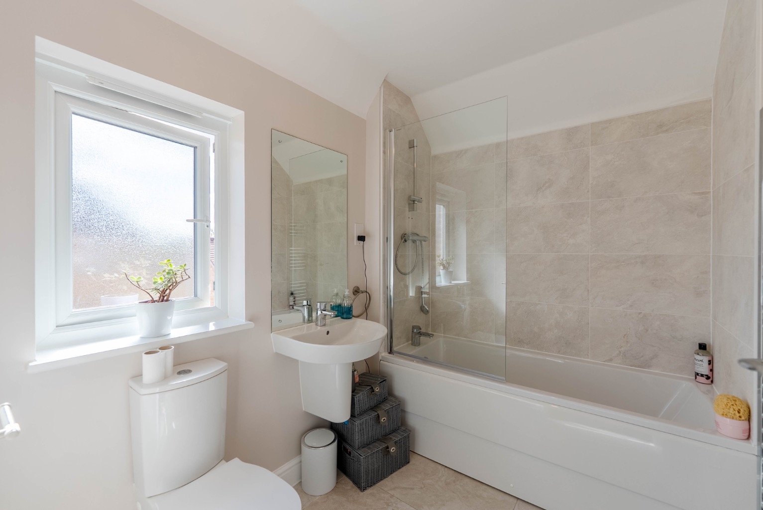 4 bed detached house for sale in Peccle Close, Huntingdon  - Property Image 18
