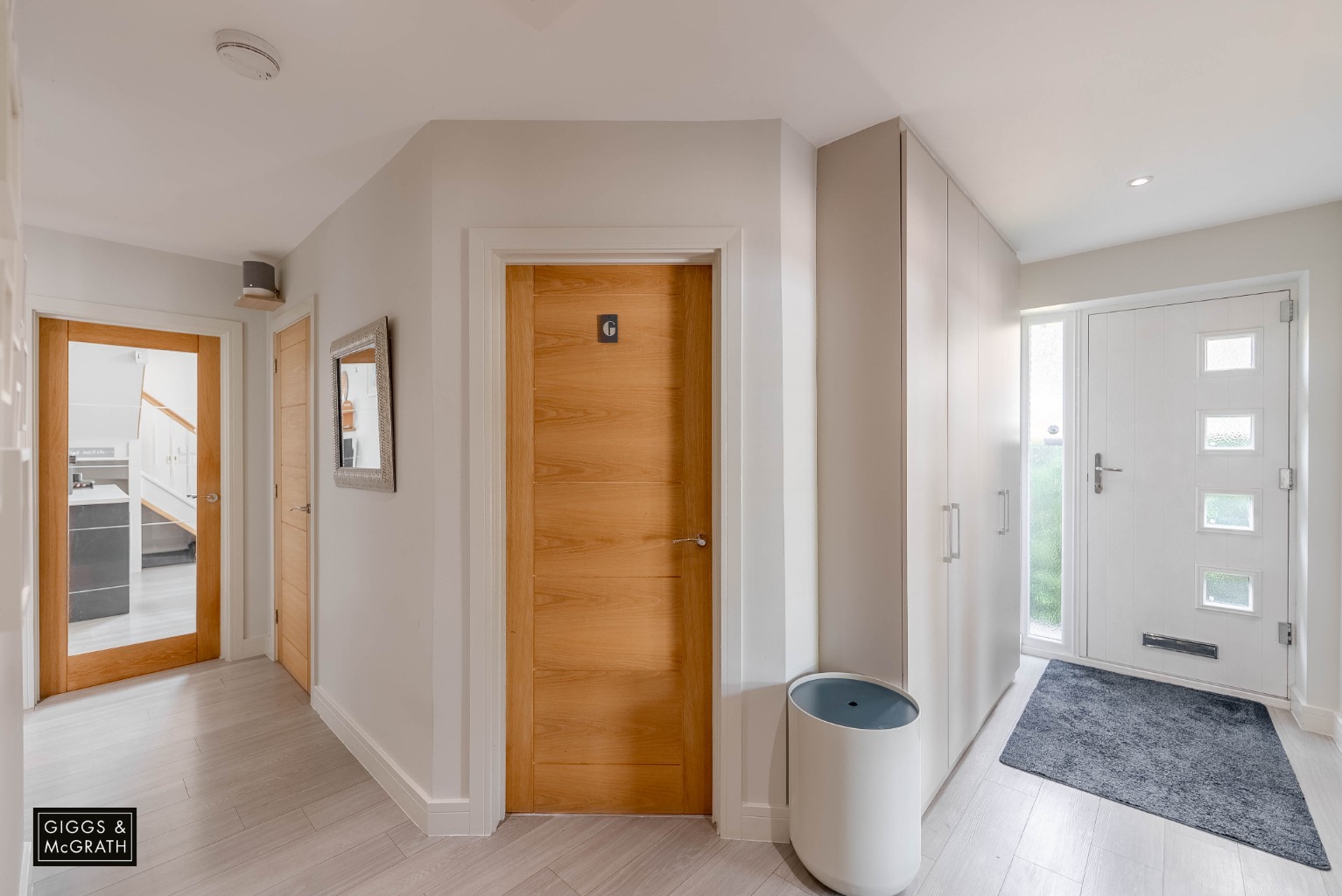 4 bed detached bungalow for sale in Potton Road, Huntingdon 8