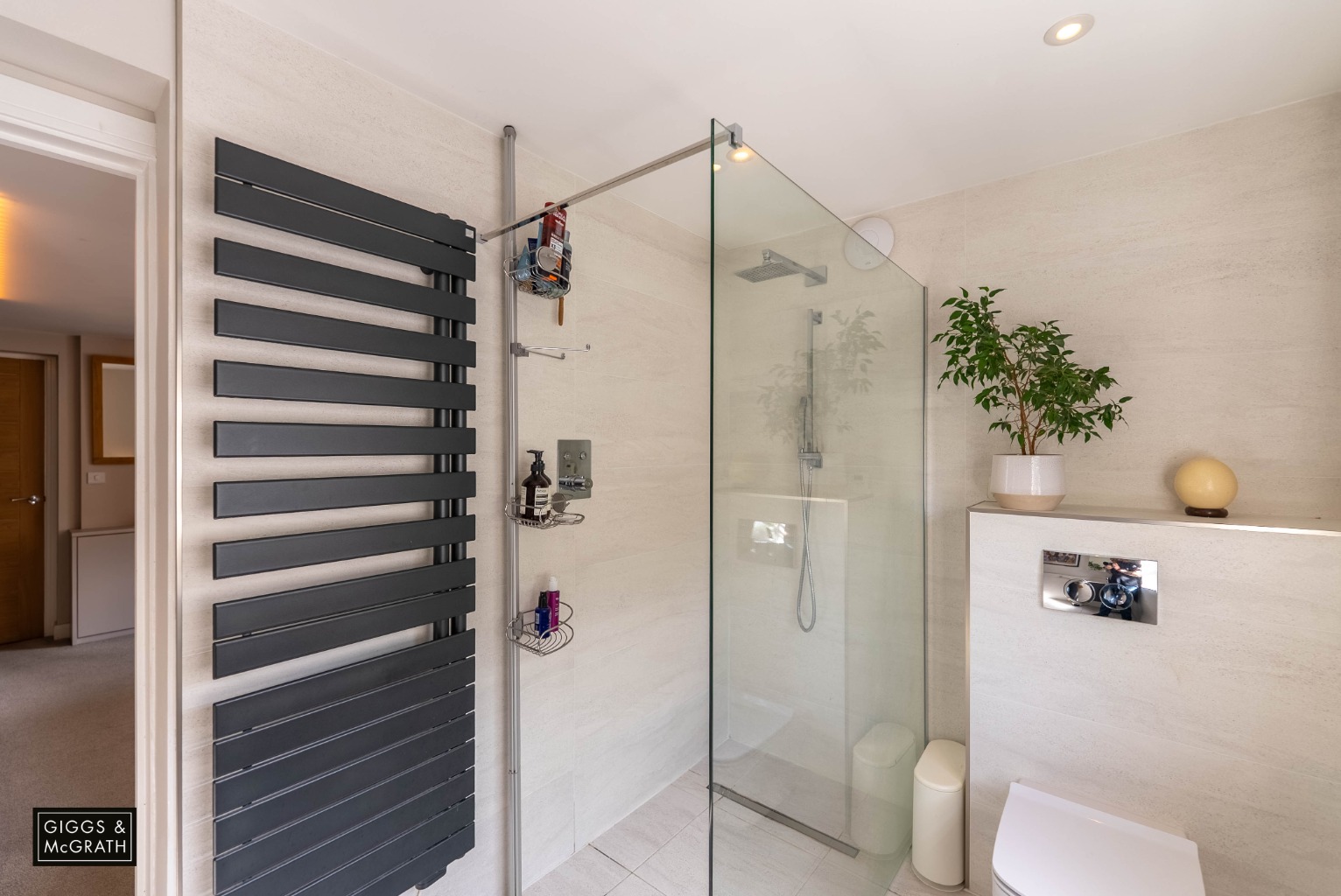4 bed detached bungalow for sale in Potton Road, Huntingdon  - Property Image 12