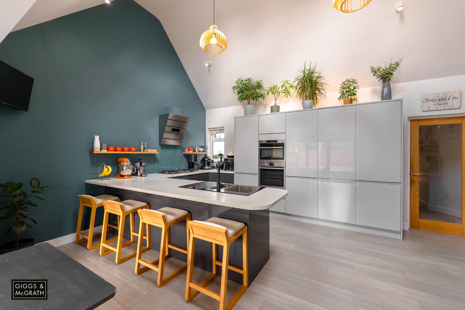 4 bed detached bungalow for sale in Potton Road, Huntingdon 5