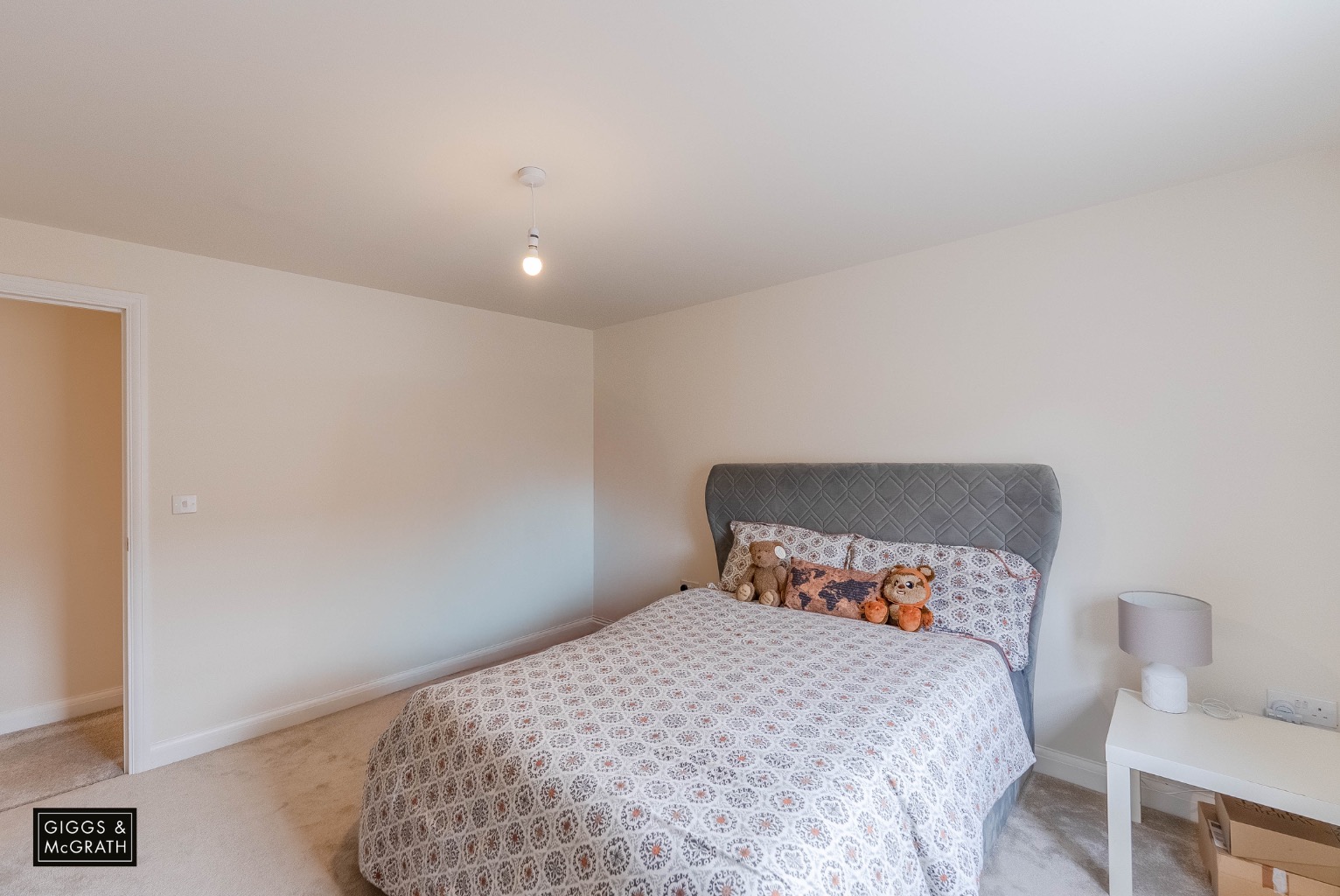 5 bed detached house for sale in Cobbler Drive, Huntingdon  - Property Image 12