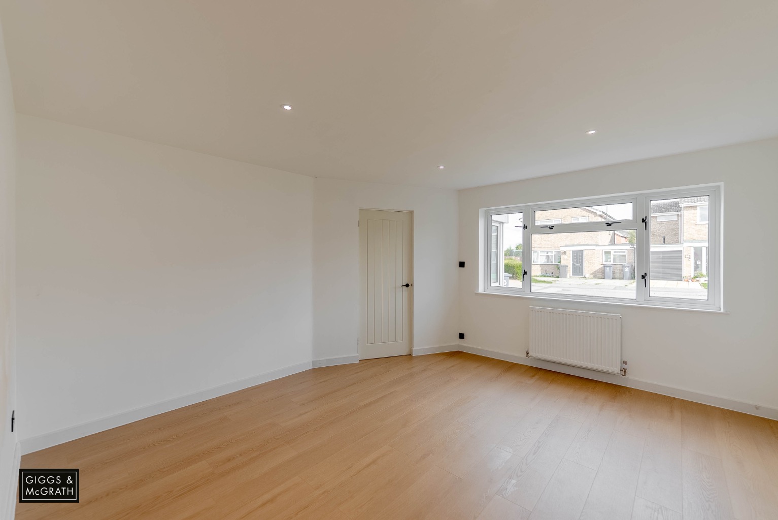 3 bed detached house for sale in Loftsteads, Huntingdon  - Property Image 8