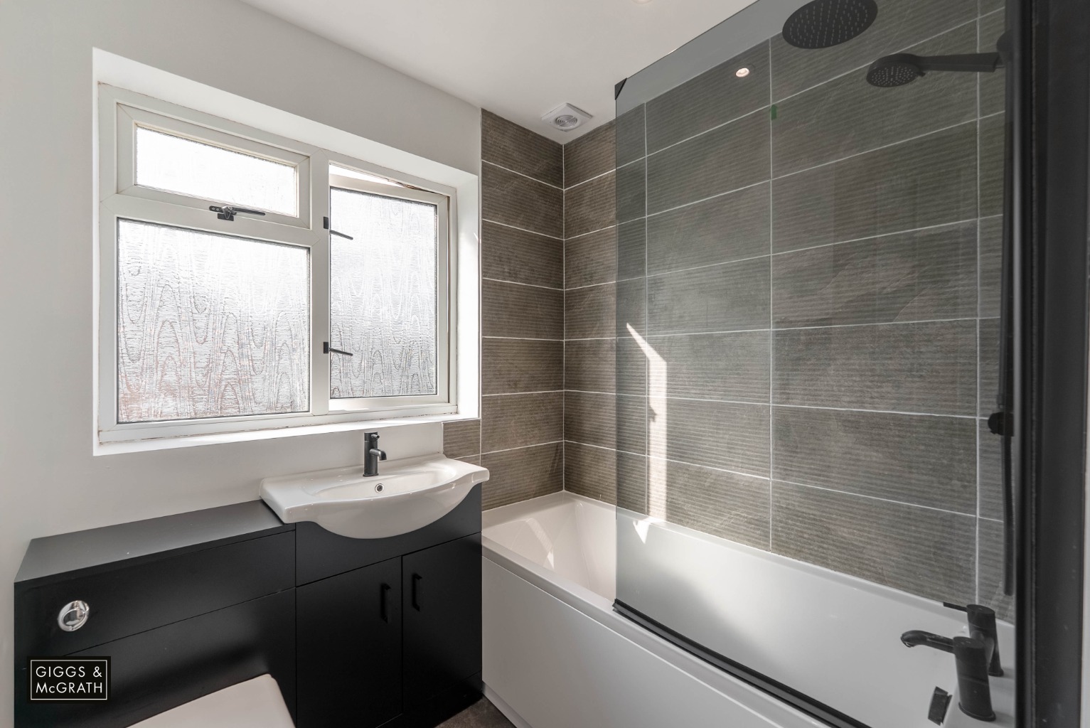 3 bed detached house for sale in Loftsteads, Huntingdon 14