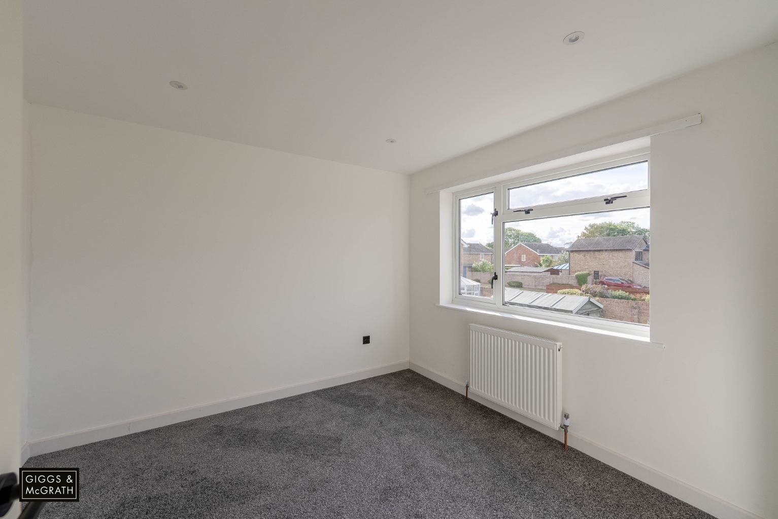 3 bed detached house for sale in Loftsteads, Huntingdon 12