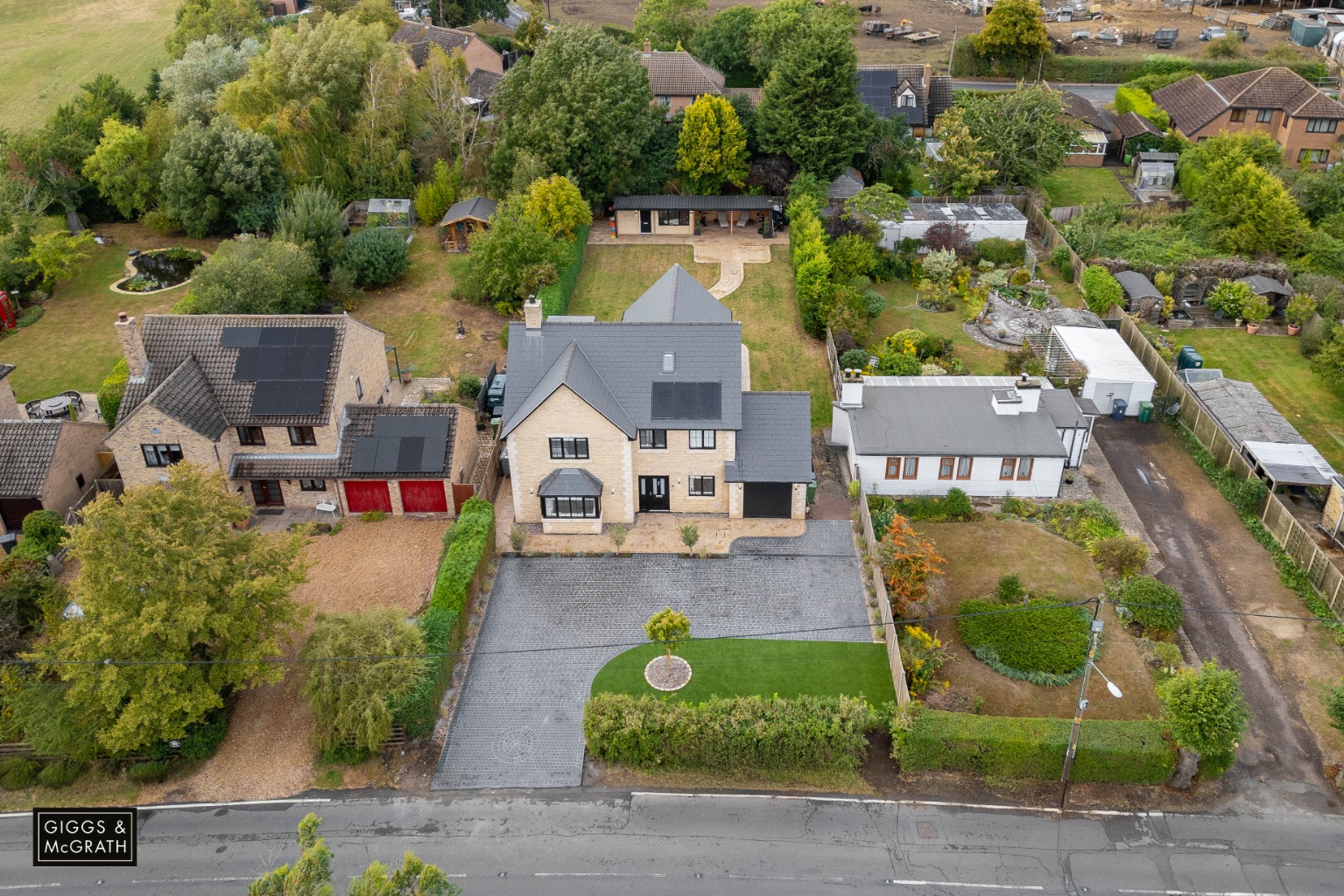 5 bed detached house for sale in Oldhurst Road, Huntingdon 28