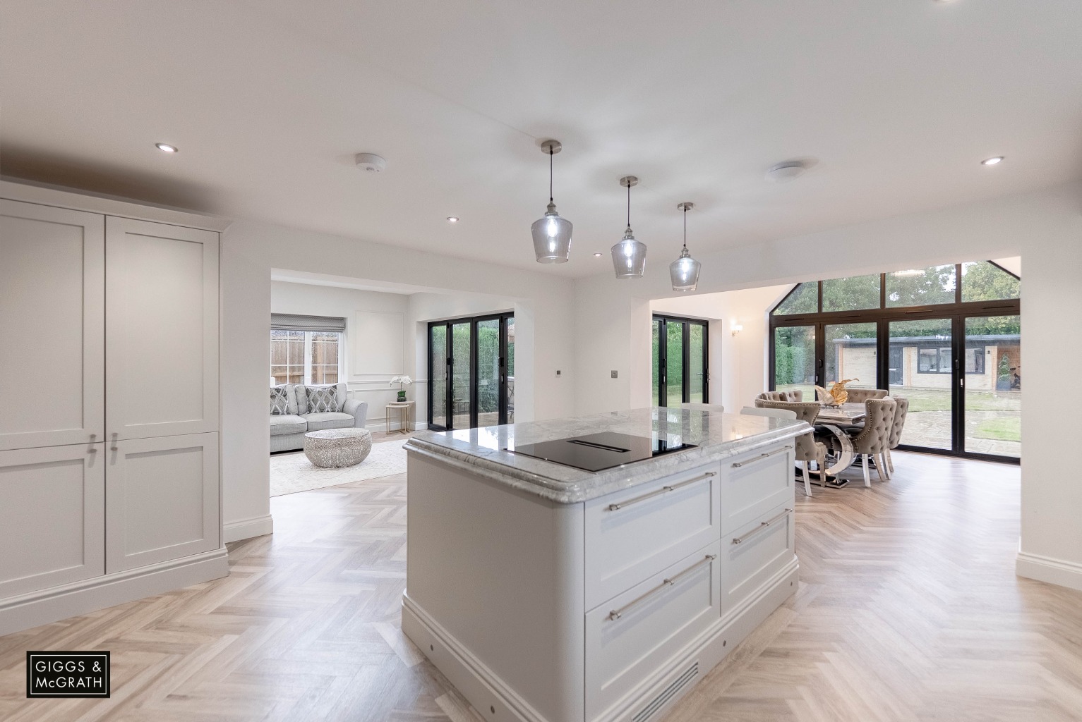 5 bed detached house for sale in Oldhurst Road, Huntingdon 5